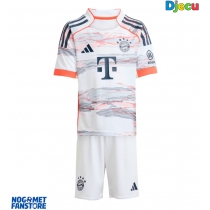 Bayern Munich Aleksandar Pavlovic #45 Gostujuci Dres za djecu 2025-26 Kratak Rukav (+ Kratke hlače)